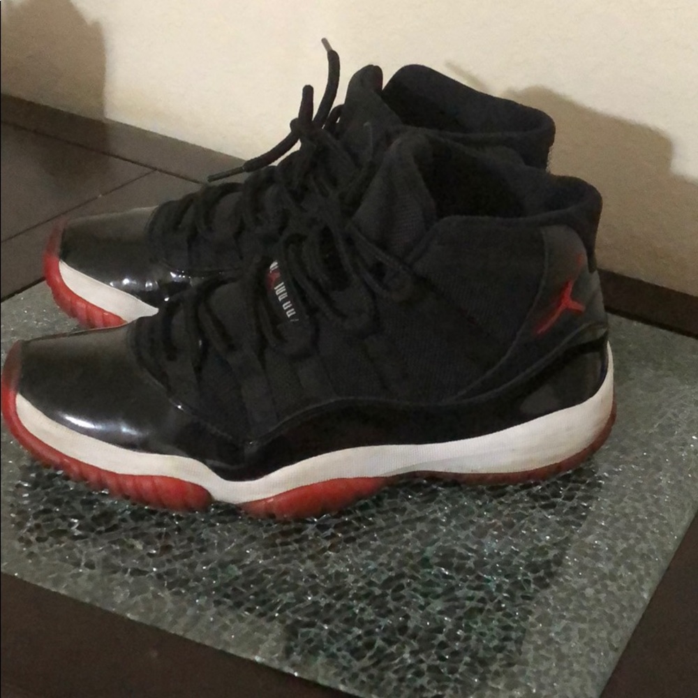 Jordan 11 Retro Playoffs